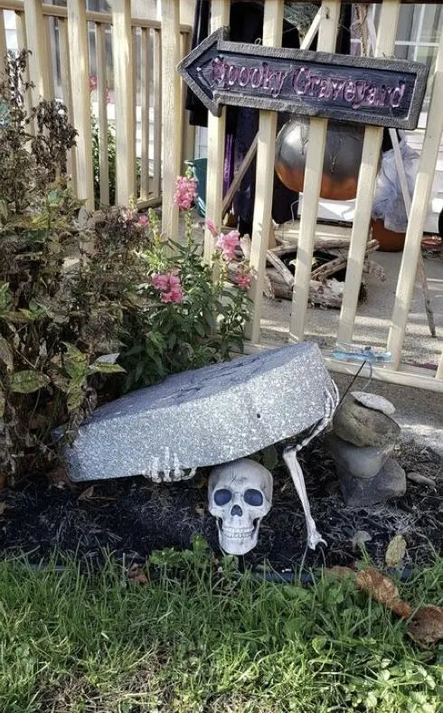 Halloween Skeleton Stakes with Realistic Skull, Hands & Arms for Yard & Party