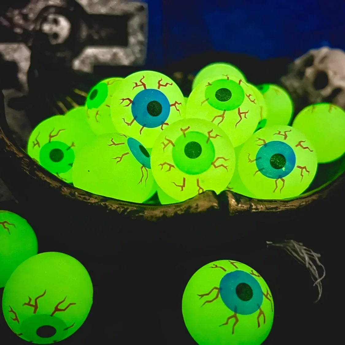Glow-in-the-Dark Eyeball Bouncy Balls 32MM Halloween Scary Toys (5/10/20pcs)